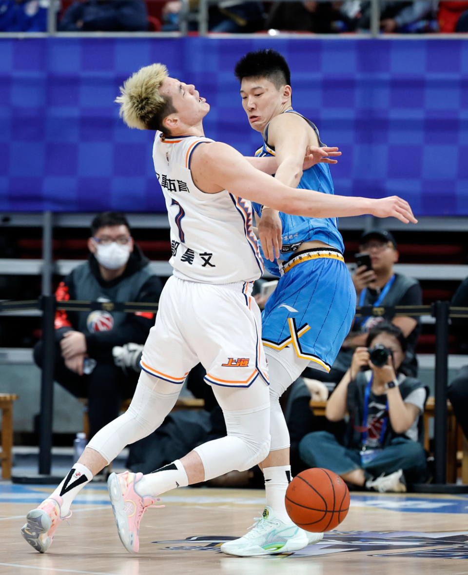 CBA常规赛赛后走向成谜；上海久事迎来里程碑；气氛紧张；高层口径保持一致的简单介绍-开云登陆入口