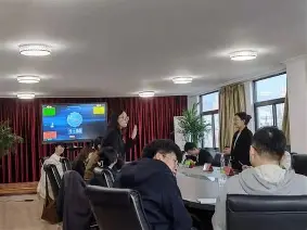 赛地聚焦——国王杯冲刺阶段热度飙升，达拉斯独行侠临场应变，悬念犹存，团队化学反应显著的简单介绍-开云登陆入口